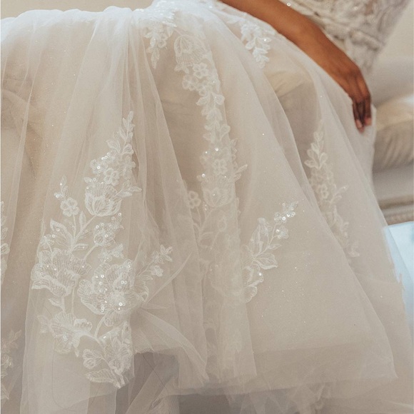 Essenes of Australia Wedding dress - Picture 14 of 14